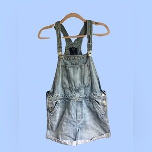 Gap overalls